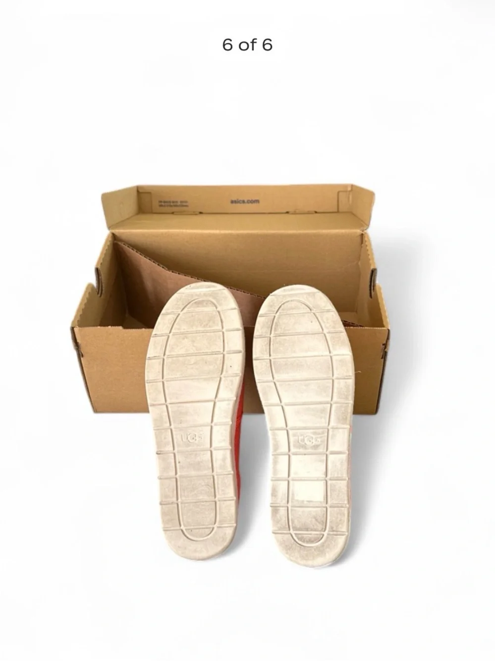 UGG casual slip